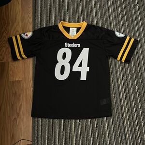 I am selling an Antonio Brown jersey that is from the NFL.com,size youth large